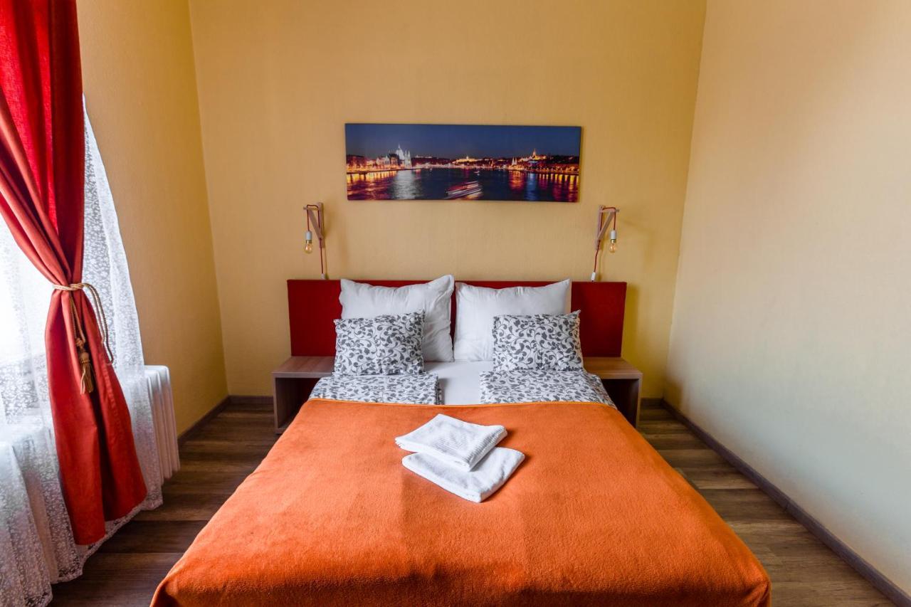 Goodmo House Hostel Boedapest Buitenkant foto