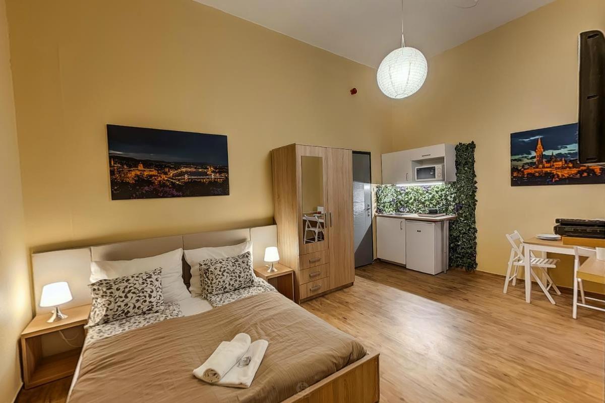 Goodmo House Hostel Boedapest Buitenkant foto