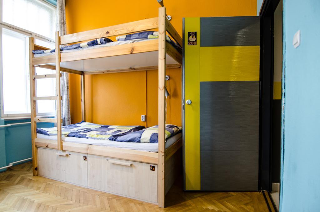 Goodmo House Hostel Boedapest Buitenkant foto