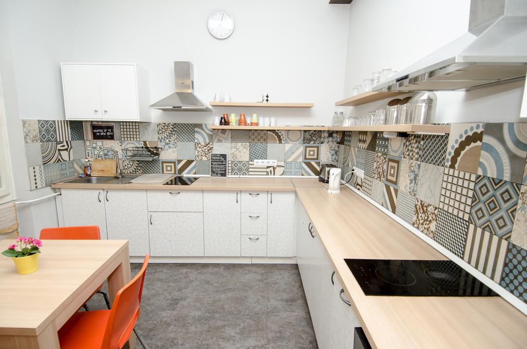 Goodmo House Hostel Boedapest Buitenkant foto
