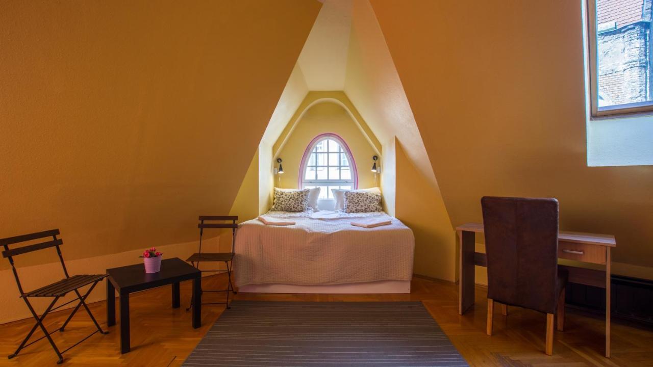 Goodmo House Hostel Boedapest Buitenkant foto